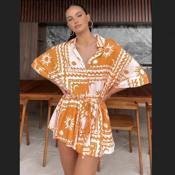 Commense Medium Orange White Boho Sun Moon Short Jumpsuit Summer Vacation NEW - Picture 1 of 2